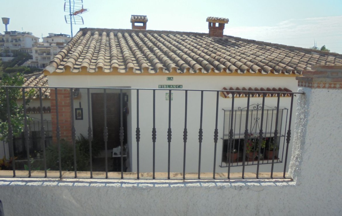 House side 1170x738 - Villa in La Cala Del Moral - Rincon De la Victoria