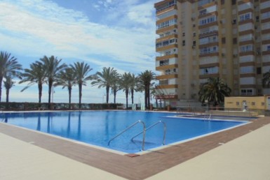 Schwimmbad 2 385x258 - Wohnung an der Küste von Algarrobo