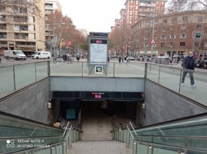Estación de Metro cercana a una de las oficinas del TIE